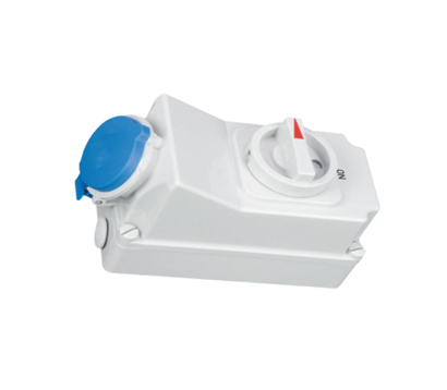 IP44 CEE/IEC 插座 帶開(kāi)關(guān)和機(jī)械聯(lián)鎖